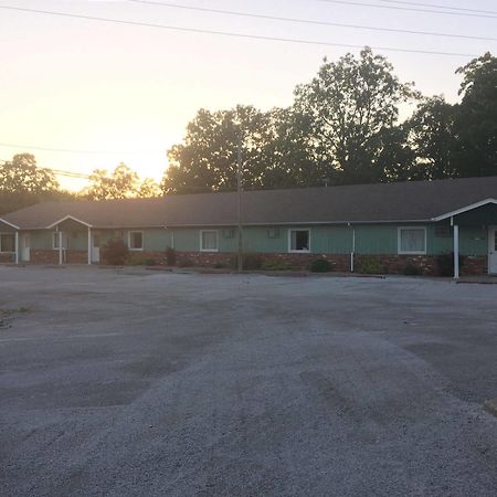 Carlin Villa Motel Carlinville Exterior foto